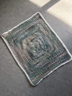 ハンドメイド　かぎ針編み　ひざ掛け　ブランケット　マルチカバー　ピンク　グリーン