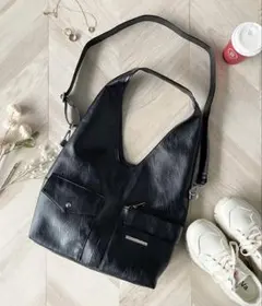 【miley bilet】 ロゴプレート使い2wayショルダーバッグ（大容量）のサムネイル