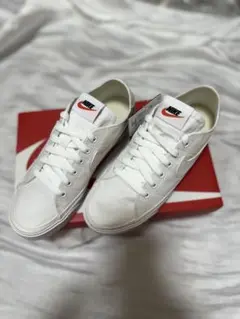 新品未使用ナイキ　NIKE　スニーカー　コート レガシー キャンバス　23.5