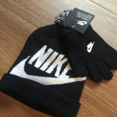 子供用　Nike ニット帽・手袋 2点セット