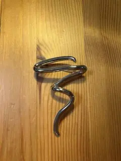 シルバー　ブローチ