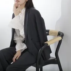 美品　ナチュラルビューティーベーシック　シャークスキン　ダブルブレストジャケット
