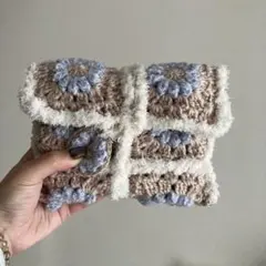 お花模様の ブックケース