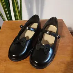 美品HARUTA ハルタ　ブラック フォーマルシューズ　リボン　18cm七五三