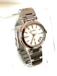 美品❣クロスシーxC H054 シルバーブルー文字盤 デート 電波ソーラー 