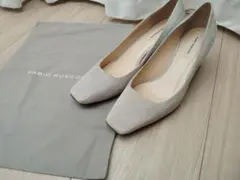 ファビオルスコーニ スクエアトゥ スエードチャンキーヒール ライトグレー