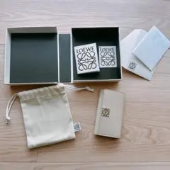 LOEWE アナグラム キーケース 6連 グレージュのサムネイル