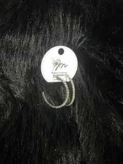 【値下げできます】未使用❗️シルバー ストーン付き フープイヤリング