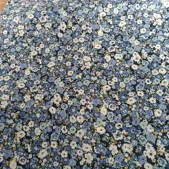 花柄プリント綿生地 リバティ風 110×200センチお値下げしました。