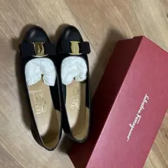 【超美品】Salvatore Ferragamo ブラック　5.5C