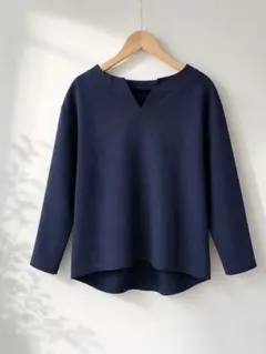 Vネックプルオーバー　SLOBE IENAのサムネイル