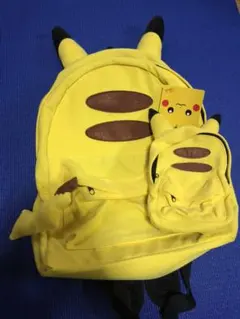 ピカみみリュックかぶせ型 Mサイズ ポーチとセット【ポケモンセンター】