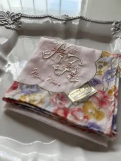 Nina Ricci ニナリッチ　刺繍　ハンカチ ピンク