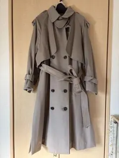 ベージュ トレンチコート ダブルブレスト