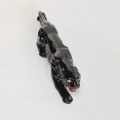 黒いパンサーの陶器置物