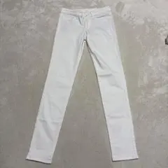 美品　UNIQLOウルトラストレッチ　ホワイト スキニーパンツM