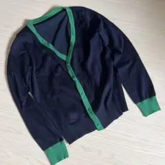 神戸レタス　ネイビーとグリーンのVネックカーディガン