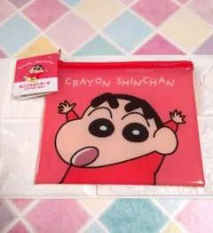 1/28までの限定❗クレヨンしんちゃん♥ミニフラットポーチ✨しんのすけ＆ひまわり