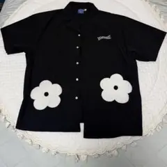 【新品未使用】☆値下げ中☆remember フラワーシャツブラック