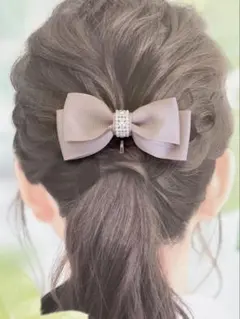 シンプル リボン ヘアカフ ポニーフック パール付き ピンクベージュ 上品 綺麗