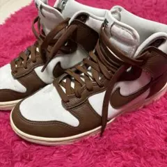 Nike Dunk High ブラウン/ホワイト 値下げ可能