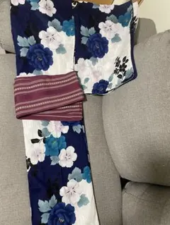 花柄浴衣　白ネイビー花柄　涼しげ　単品