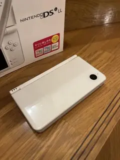 Nintendo DSi LL ホワイト　本体