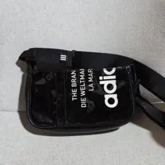 adidas　アディダス　ショルダーバッグ