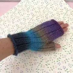 ギフト　ハンドメイド　厚めハンドウォーマー指なし