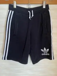 adidasハーフパンツ