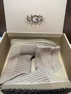 UGG ベージュ ニット ブーツ ショート ミディアム 2WAYのサムネイル