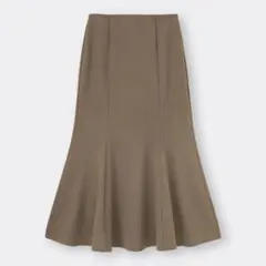 GU カットソーマーメイドロングスカート　ダークブラウン