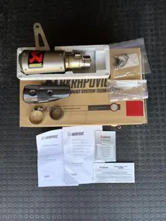 AKRAPOVIC GPタイプスリップオンサイレンサー　チタン製のサムネイル