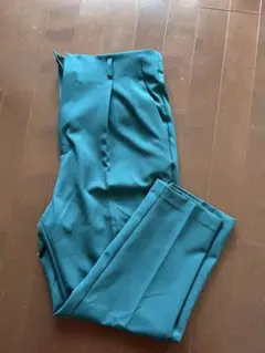 大きいサイズ　レディーススラックス ウエストゴム タック入り　3L