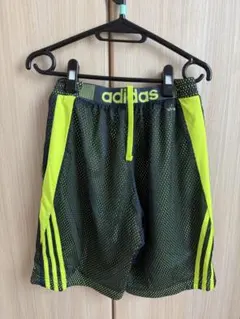 adidas キッズ ハーフパンツ