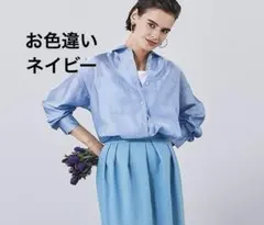 ストロベリーフィールズ　イチエ　サテンブラウス　ネイビーのサムネイル