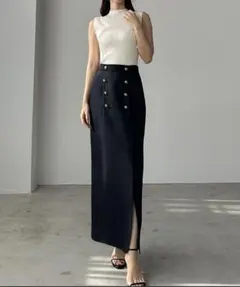 Louere ゴールドボタン前スリットペンシルスカート