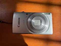 Canon IXY 200 シルバー デジカメ ジャンク バッテリー無
