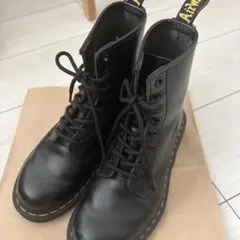 ドクターマーチン　Dr. Martens ブーツ　8ホール　UK4