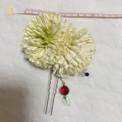 髪飾り　ふりふ　造花　成人式のサムネイル