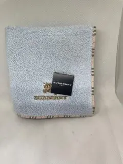 ☆BURBERRY 水色 タオルハンカチ　裏面チェック柄