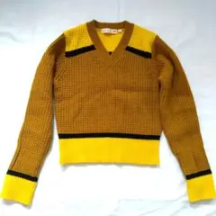 ユニクロ×MARNI コラボ マスタードイエローVネックニット M
