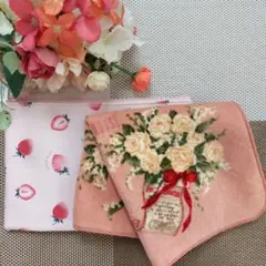 【タグ付き未使用】PINK HOUSEローズブーケ柄ハンカチとポーチ　ピンク