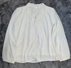 ハニーズ ビジュー付きボウタイブラウス アイボリー Lサイズ