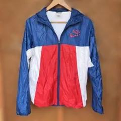 NIKE ナイキ　ジップアップ　パーカー　ナイロンジャケットS