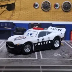 カーズトミカ C-36 ライトニングマックィーン (パトカータイプ)
