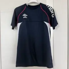 umbro ネイビー Tシャツ Mサイズのサムネイル