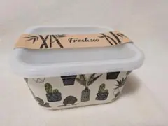 Item thumbnail for item 4313a4d9-be11-477c-bd05-20553c8bf85a