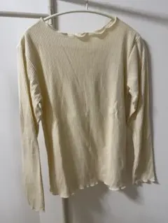 リブ編みクリーム色Tシャツ Mサイズ - メルカリ