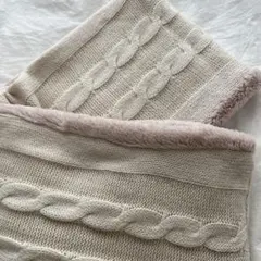 ベージュ ケーブル編み マフラー スヌード